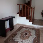 בית הארחה House Victoria נאזרה