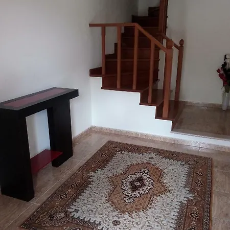 Гостевой дом House Victoria Назаре