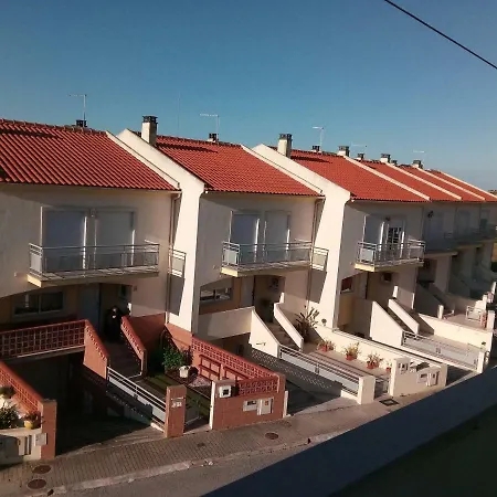 House Victoria Гостевой дом Назаре