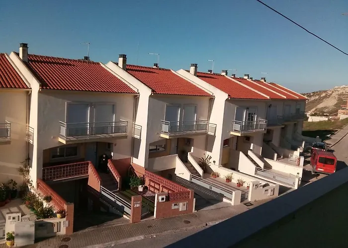 House Victoria Гостевой дом Назаре